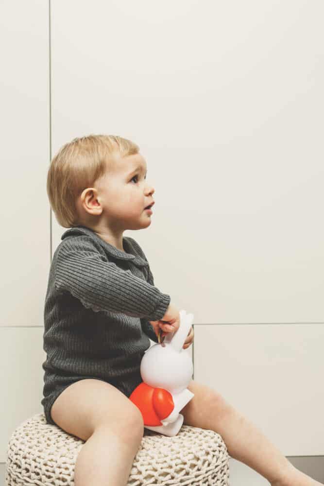 MIFFY liest Spardose Medium *Rot*