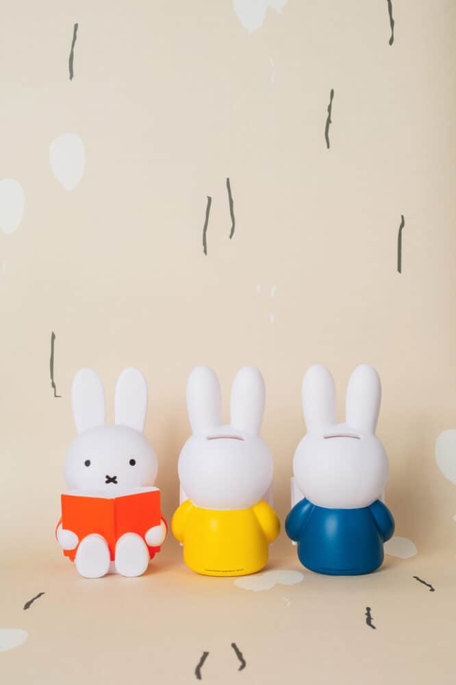 MIFFY liest Spardose Medium *Rot*